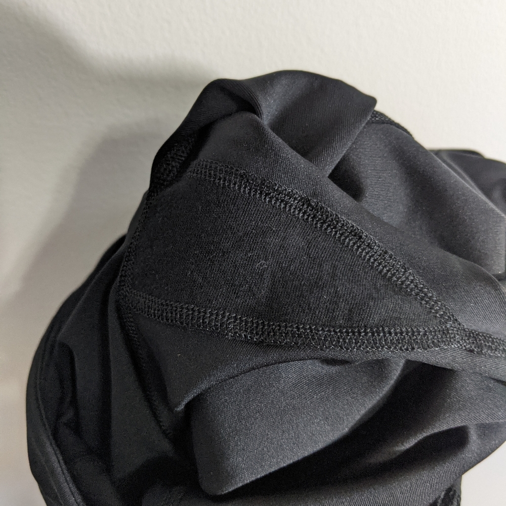 New Spanx The Get Moving Short Black - image 3